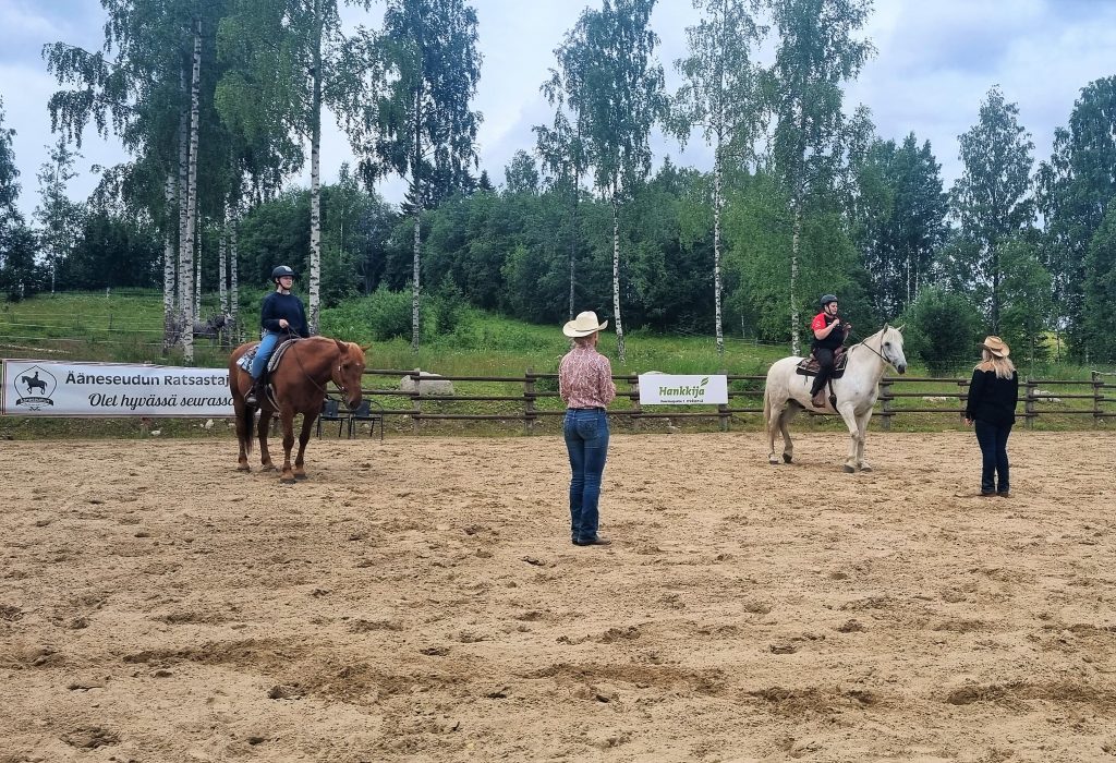 Monipuolista hevosurheilua Uuraisilla - PaikallisUutiset - Toivakan,  Uuraisten ja lähiseutujen paikallislehti