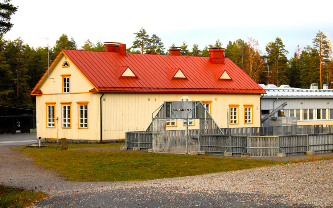 Toivakassa ideoitiin toimintaa vanhalle puukoululle